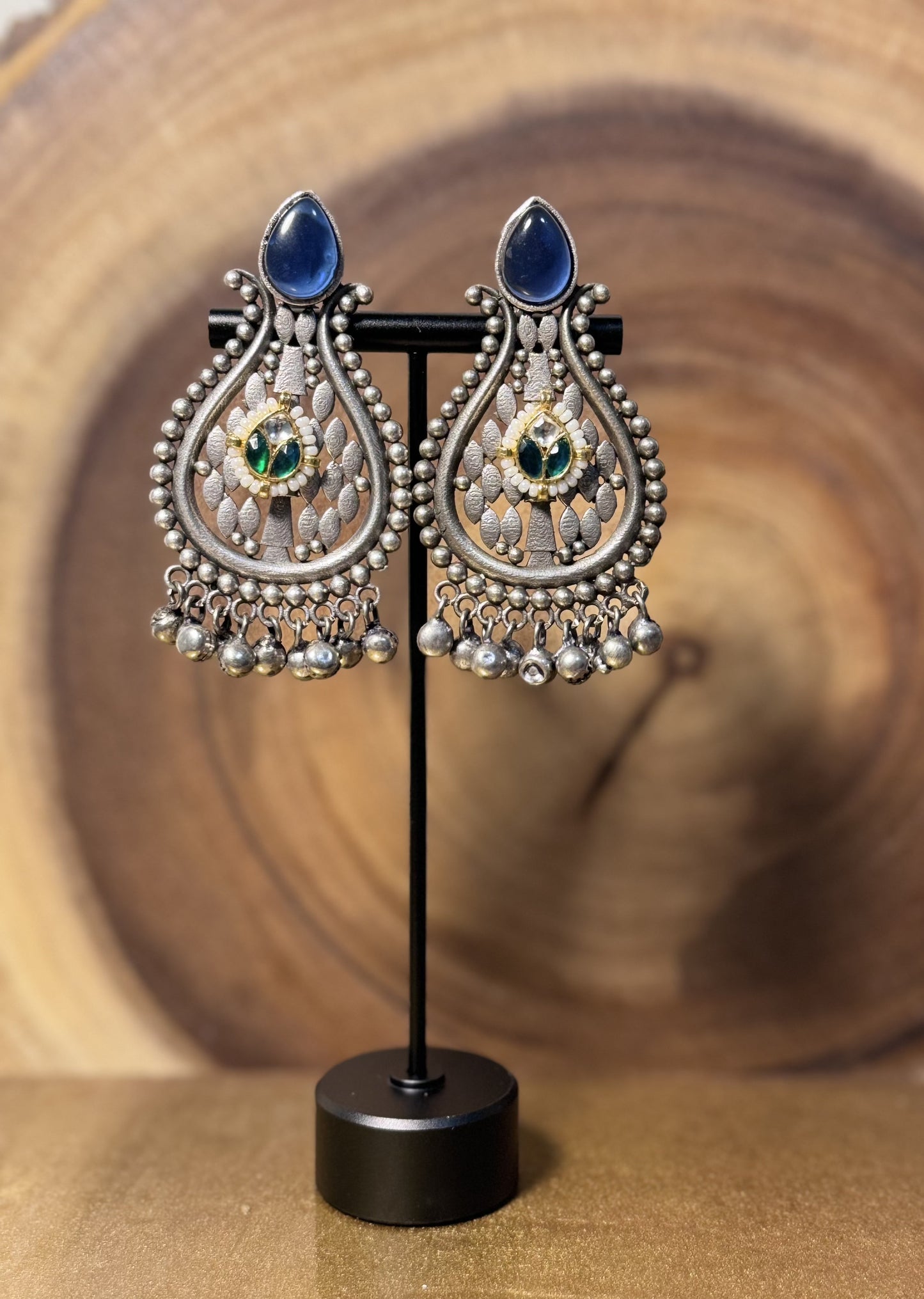 Oxidized Earring with Monalisa stone